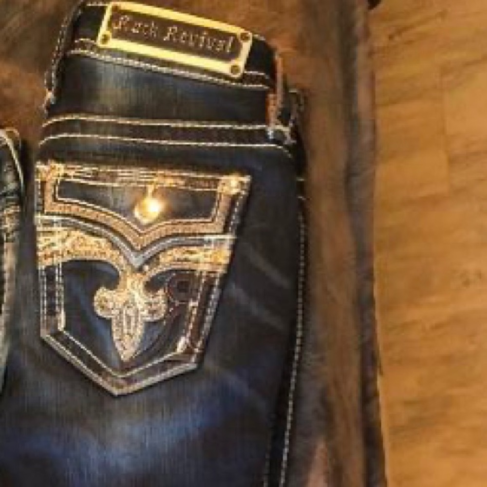 Rock revival jean szie 25